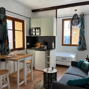  Appartement Beau équipé Dans Le Centre Historique